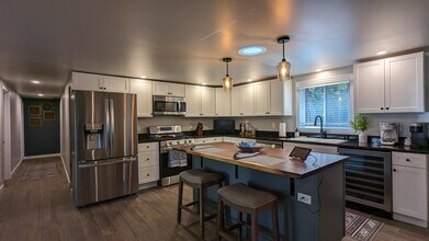 24 Old Follett Rd in Meredith, NH - Building Photo - Building Photo
