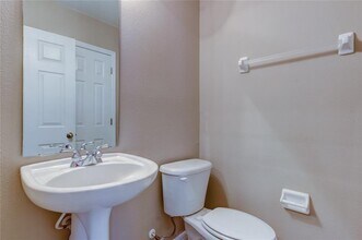 5329 Anhinga Trail in New Port Richey, FL - Building Photo - Building Photo