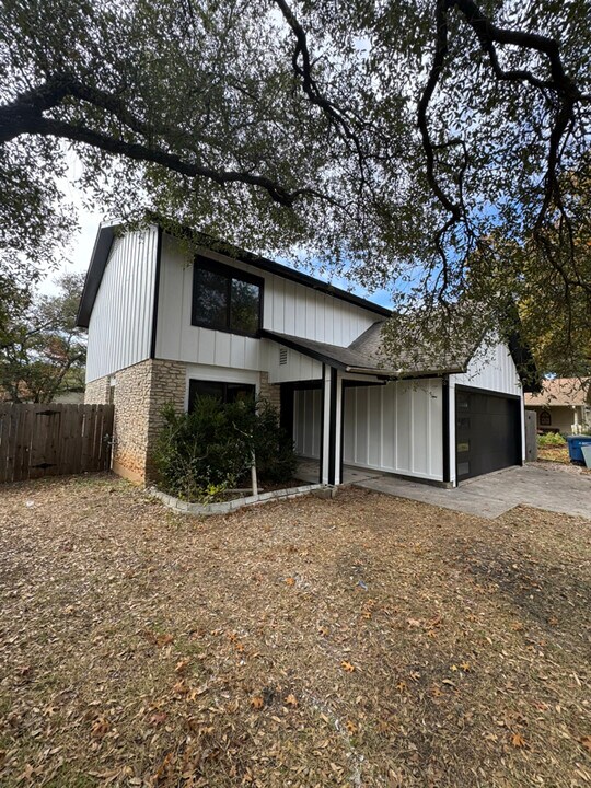 4209 Everest Ln in Austin, TX - Building Photo