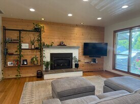 14030 SE Rupert Dr in Milwaukie, OR - Building Photo