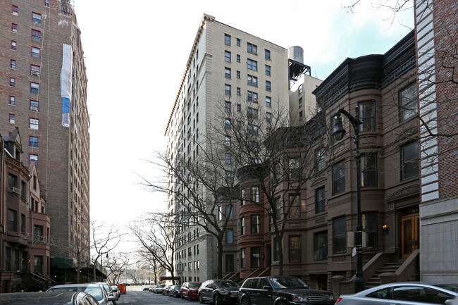 320 Riverside Dr in New York, NY - Building Photo - Building Photo