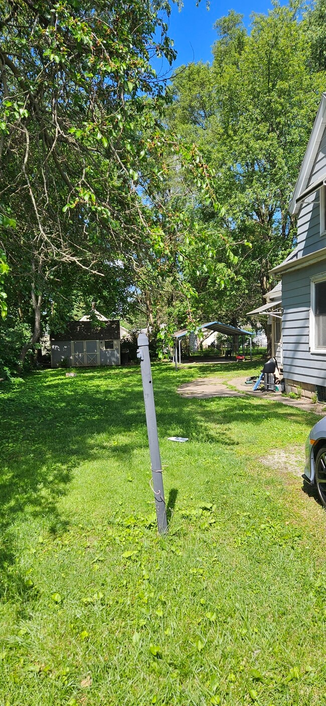 129 N Bergan Ave in West Peoria, IL - Foto de edificio - Building Photo