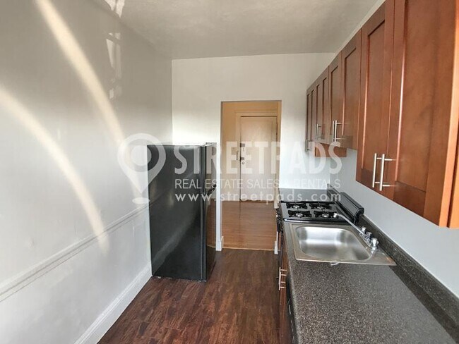 116 Washington St in Boston, MA - Building Photo - Building Photo