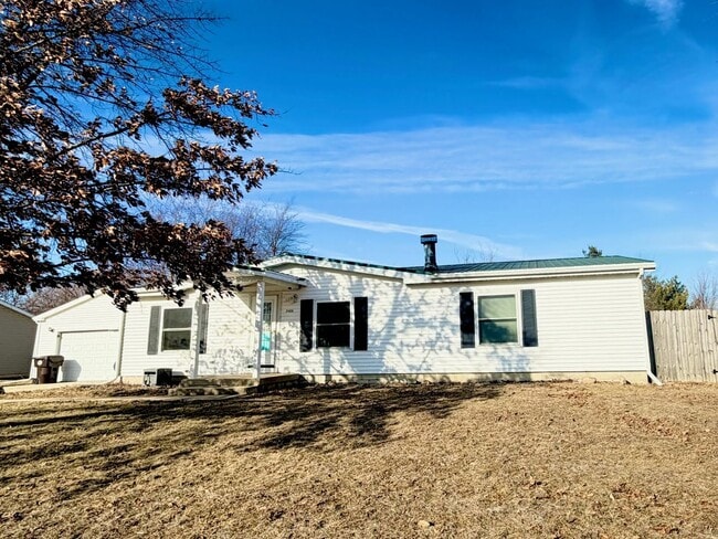 property at 2406 Robin Rd