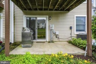 312 Blenny Ln in Chester, MD - Building Photo - Building Photo