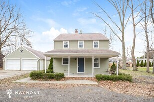 6035 Chapel Rd in Madison, OH - Building Photo