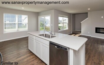 717 Elizabeth Ln NW in Bondurant, IA - Building Photo - Building Photo