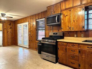 605 Valle Vista Dr in Athens, TX - Building Photo - Building Photo