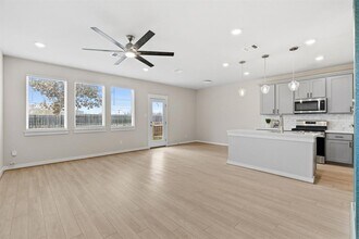 17402C Bay Skipper Dr in Pflugerville, TX - Building Photo - Building Photo