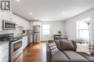 35 Niagara St in St Catharines, ON - Building Photo - Building Photo
