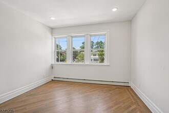 34 Main St in Millburn, NJ - Building Photo - Building Photo