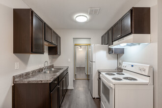 Johnson Parkway in St. Paul, MN - Foto de edificio - Interior Photo