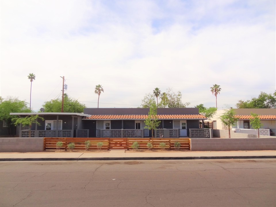 4133 E Belleview St in Phoenix, AZ - Building Photo