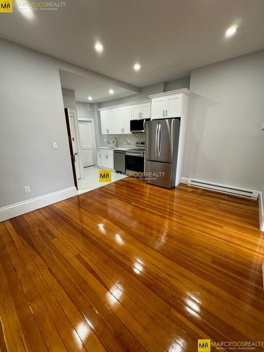 474 Commonwealth Avenue, Unit 8 in Boston, MA - Building Photo