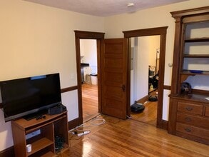 258 Boston Ave, Unit 3 in Medford, MA - Building Photo - Building Photo