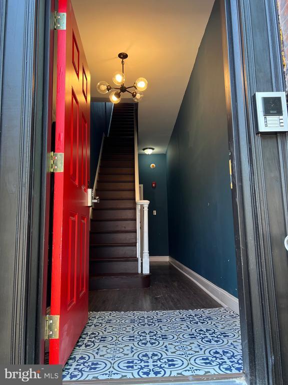 property at 1525 E Moyamensing Ave