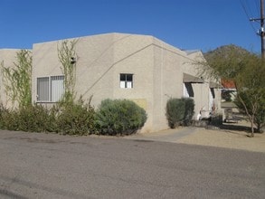 Six on Fifth in Phoenix, AZ - Building Photo - Building Photo