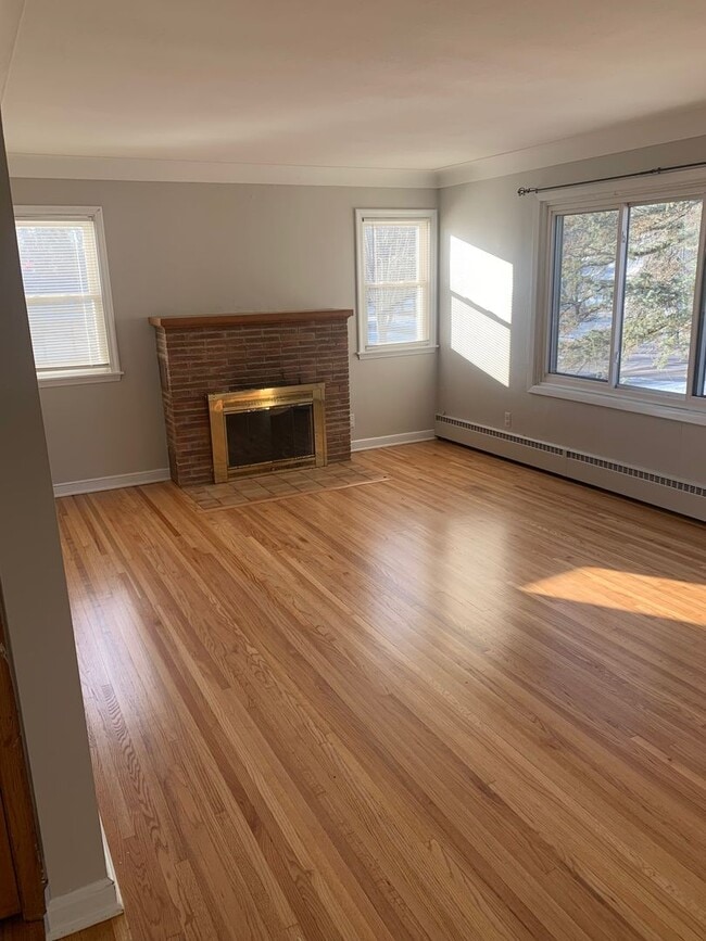 property at 1510 Kelly Dr
