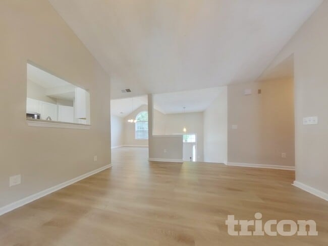 7093 Springgrove Ct in Austell, GA - Foto de edificio - Building Photo