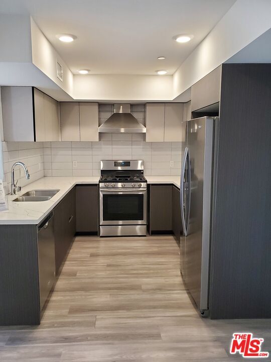 5030 Rosewood Ave in Los Angeles, CA - Building Photo - Building Photo
