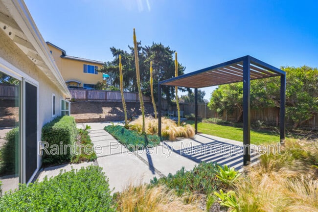 1731 Rogue Isle Ct in Carlsbad, CA - Building Photo - Building Photo