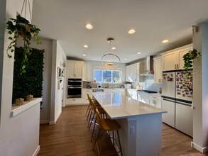 23705 8th Dr SE in Bothell, WA - Building Photo - Building Photo