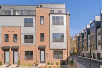 4913 Churchill Mews in Alexandria, VA - Foto de edificio - Building Photo