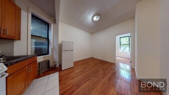 228 E 36th St in New York, NY - Building Photo