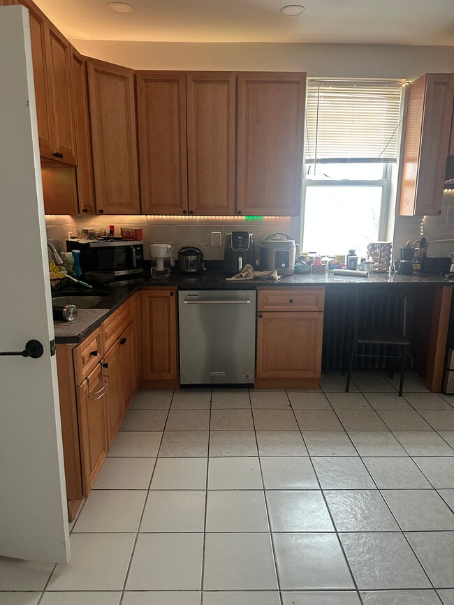 16 Copenger St, Unit 2 in Boston, MA - Building Photo - Building Photo