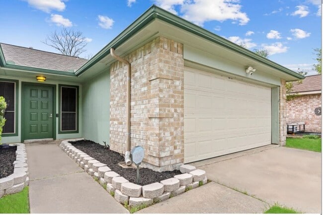 property at 1811 Settlers Ct