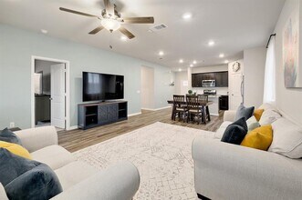 200 Arrowhead Vine St in Leander, TX - Building Photo - Building Photo