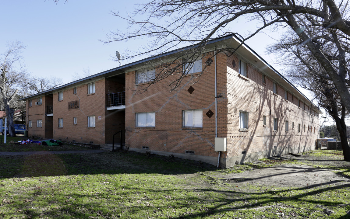 Hanover House in Garland, TX - Building Photo