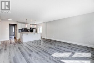 325 Besserer St in Ottawa, ON - Building Photo - Building Photo