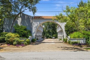 856 St Charles Ave NE in Atlanta, GA - Building Photo