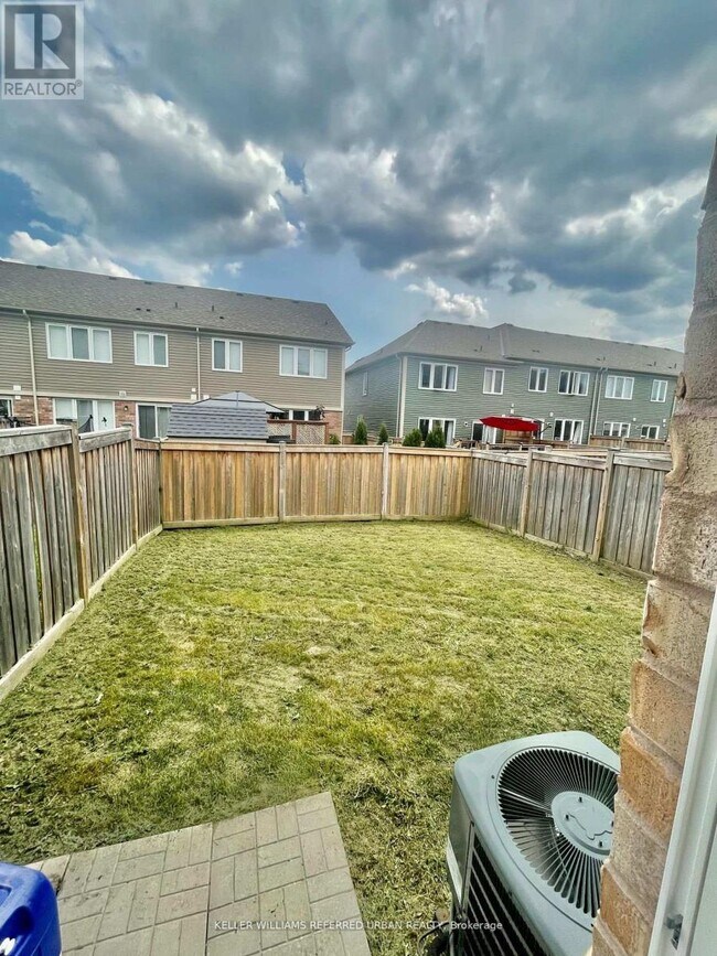 55 Nearco Cresent in Oshawa, ON - Building Photo - Building Photo