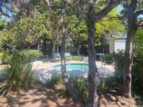 2510 W MacArthur Blvd in Santa Ana, CA - Building Photo - Building Photo