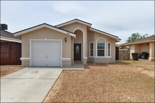 683 Teichelkamp Dr in Horizon City, TX - Building Photo