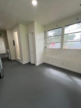 6980 NW 25th St, Unit Rick in Sunrise, FL - Foto de edificio - Building Photo