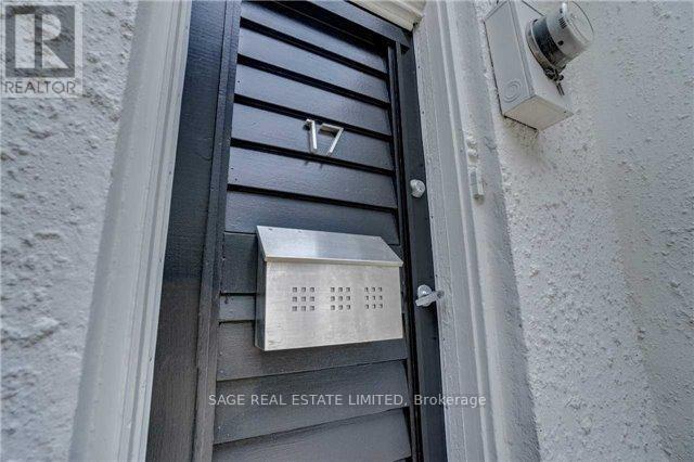 17 Rebecca St in Toronto, ON - Building Photo - Building Photo