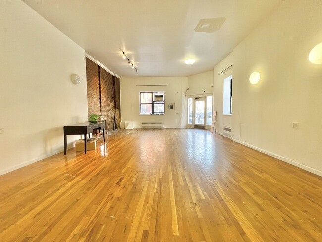 148 Stuyvesant Ave in Brooklyn, NY - Building Photo - Building Photo