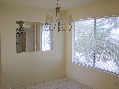 5244 Mandalay Springs Dr, Unit Mandalay Springs Unit in Las Vegas, NV - Foto de edificio - Building Photo