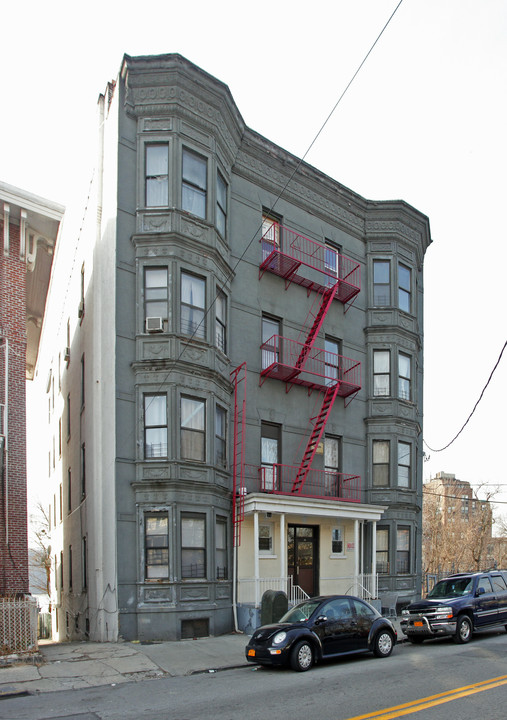 89-91 Buena Vista Ave in Yonkers, NY - Building Photo