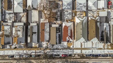 2142 N Mobile Ave in Chicago, IL - Building Photo - Building Photo