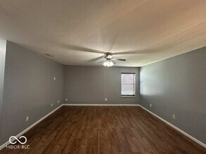6903 Governors Pointe Blvd in Indianapolis, IN - Building Photo - Building Photo