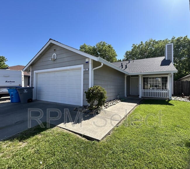 property at 652 Catalina Ct