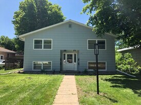 1325 Fair Street, Unit #3 in Mankato, MN - Building Photo