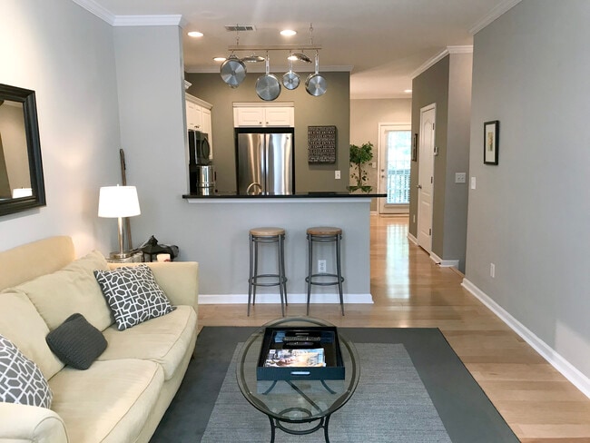 1151 Village Ct SE in Atlanta, GA - Building Photo - Building Photo