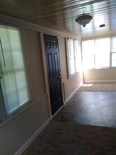 12 Orchard St in Spring Valley, NY - Foto de edificio - Building Photo