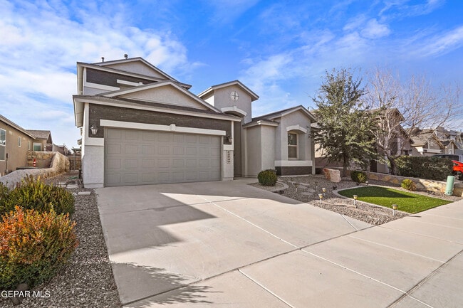 12640 Mary Ponce Rd in Horizon City, TX - Building Photo - Building Photo