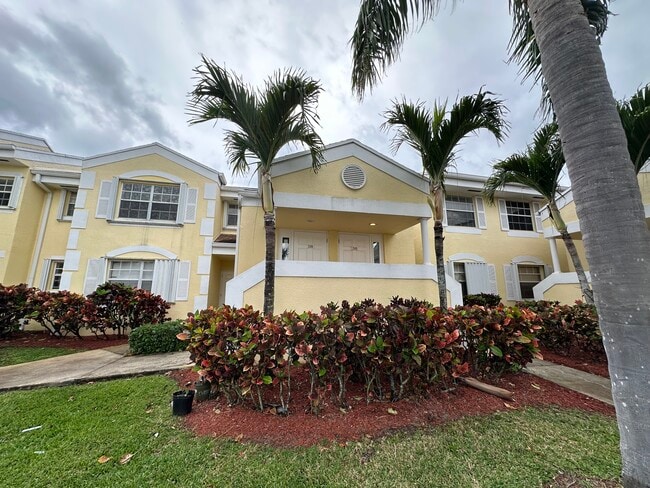 property at 2506 SE 19th Pl